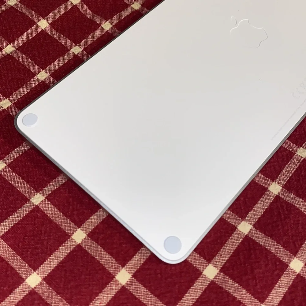 Apple Wireless Keyboard - White and Silver